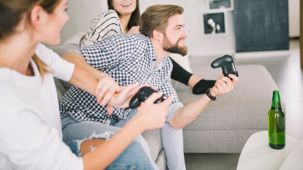 Vilka verktyg för spelkontroll som finns hos spelbolag och hur de aktiveras